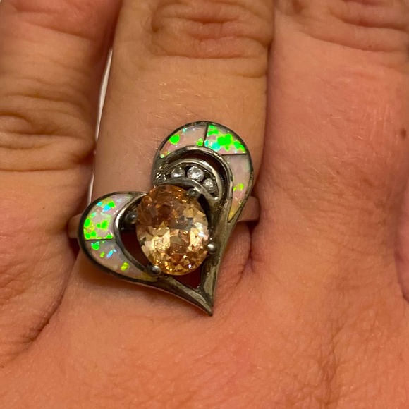 Heart Ring - Picture 1 of 1